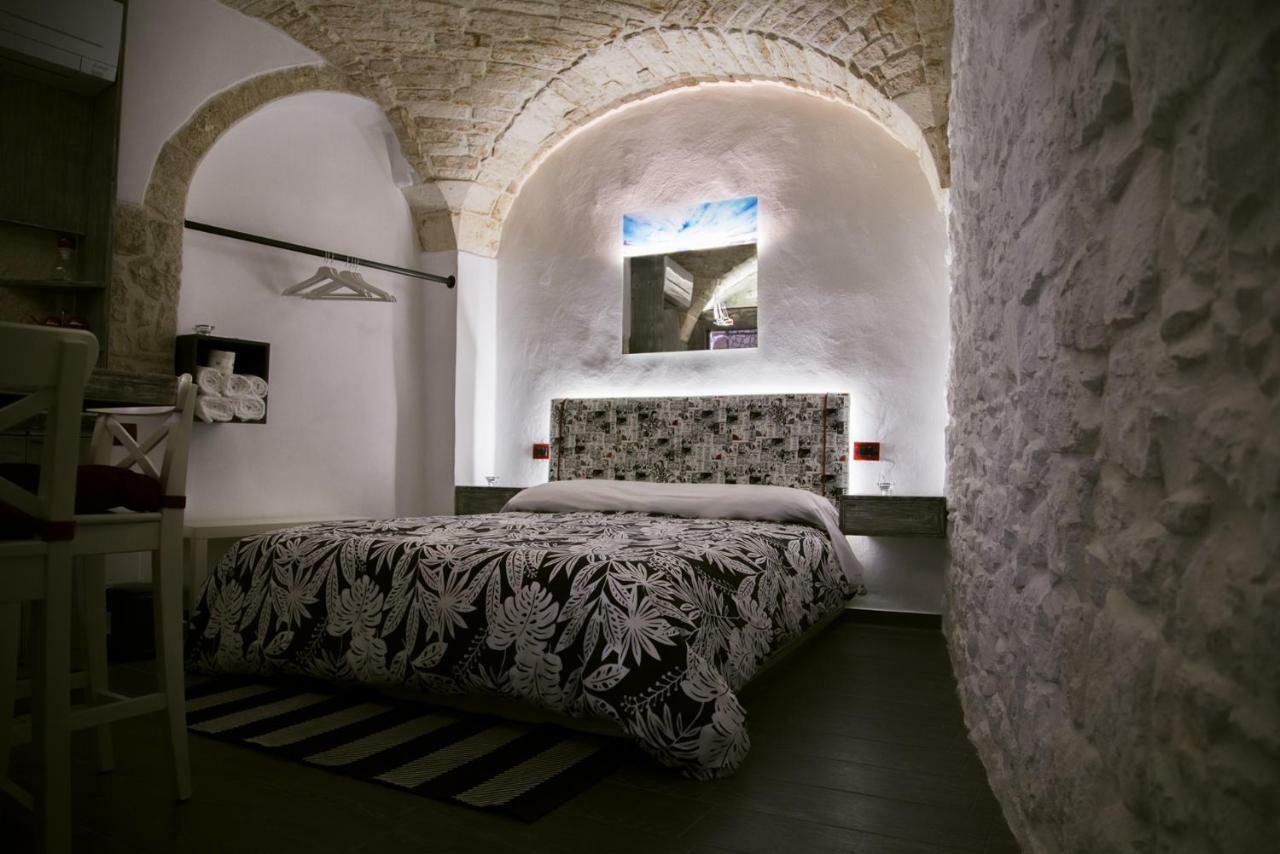 Hotel Vico Santa Maria à Putignano Extérieur photo